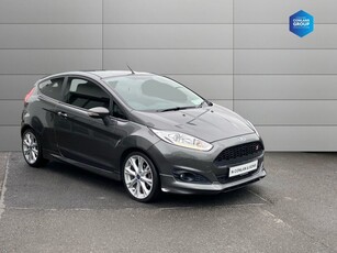 2016 - Ford Fiesta Manual