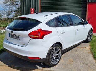 2016 - Ford Focus Manual