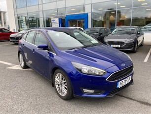 2016 - Ford Focus Manual