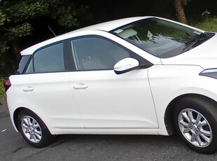 2016 - Hyundai i20 Manual