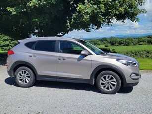 2016 - Hyundai Tucson Manual