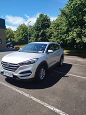 2016 - Hyundai Tucson Manual