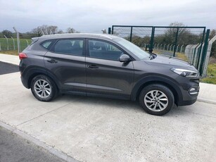 2016 - Hyundai Tucson Manual