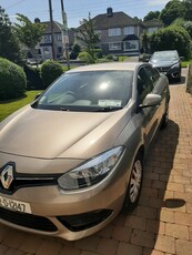 2016 - Renault Fluence Manual