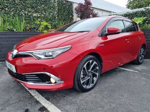 2016 - Toyota Auris Automatic