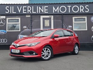 2016 - Toyota Auris Manual