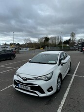 2016 - Toyota Avensis Manual