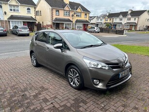 2016 - Toyota Verso Manual