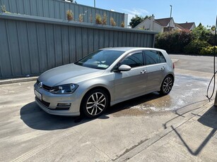 2016 - Volkswagen Golf Manual