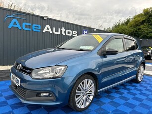 2016 - Volkswagen Polo Automatic