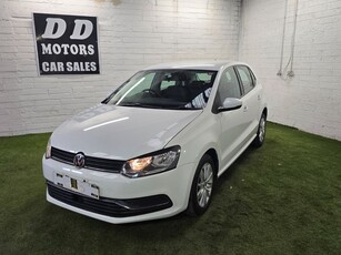 2016 - Volkswagen Polo Automatic