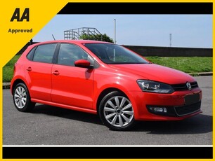 2016 - Volkswagen Polo Manual