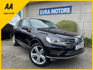 2016 - Volkswagen Touareg Automatic