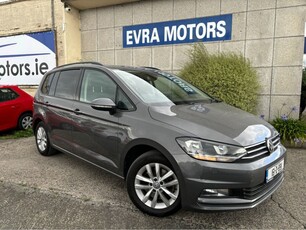 2016 - Volkswagen Touran Manual