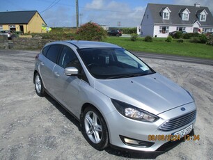 2017 - Ford Focus Manual