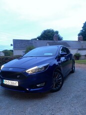 2017 - Ford Focus Manual