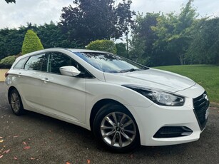 2017 - Hyundai i40 Manual