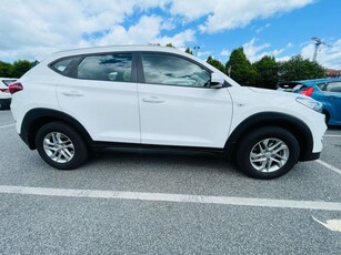 2017 - Hyundai Tucson Manual