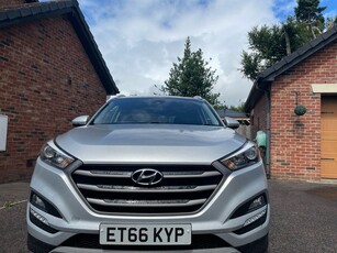 2017 - Hyundai Tucson Manual