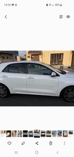 2017 - Kia Rio Manual