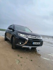 2017 - Mitsubishi Outlander Manual