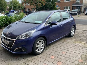 2017 - Peugeot 208 Manual