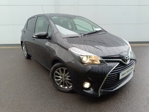 2017 - Toyota Yaris Manual