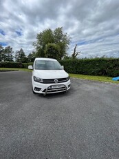 2017 - Volkswagen Caddy Manual