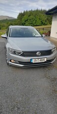 2017 - Volkswagen Passat Manual