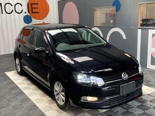 2017 - Volkswagen Polo Automatic