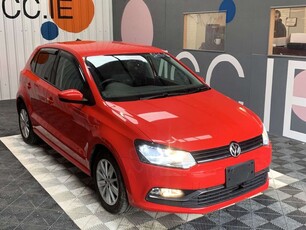 2017 - Volkswagen Polo Automatic