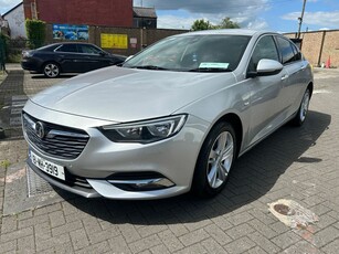 2018 - Opel Insignia Manual