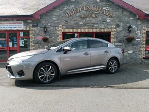 2018 - Toyota Avensis Manual