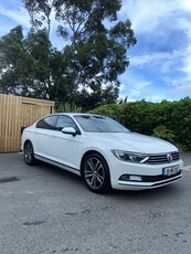 2018 - Volkswagen Passat Manual