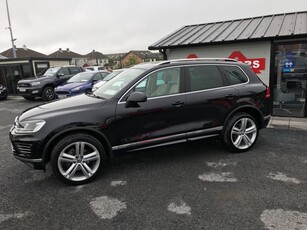 2018 - Volkswagen Touareg Automatic