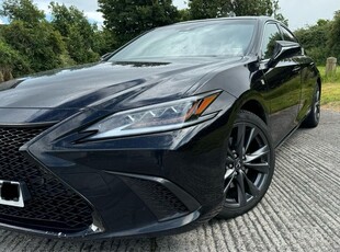 2019 - Lexus ES Automatic