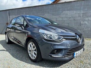 2019 - Renault Clio Manual