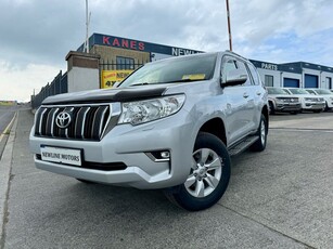 2019 - Toyota Land Cruiser Manual