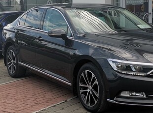 2019 - Volkswagen Passat Manual