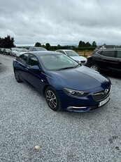 2020 - Opel Insignia Manual