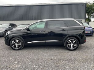 2020 - Peugeot 5008 Manual