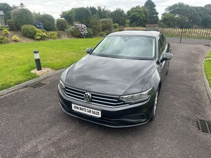 2020 - Volkswagen Passat Manual