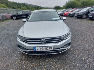 2020 - Volkswagen Passat Manual