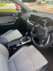 2021 - Kia XCeed Manual