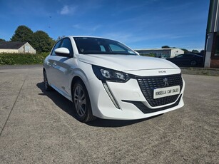 2021 - Peugeot 208 Manual