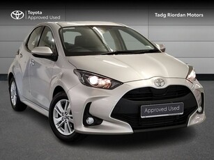 2021 - Toyota Yaris Manual