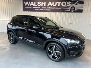 2021 - Volvo XC40 Automatic