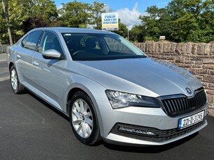 2022 - Skoda Superb Manual