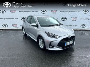 2022 - Toyota Yaris Manual