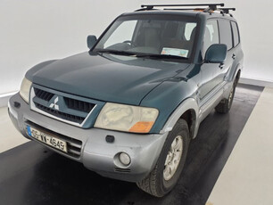 MITSUBISHI PAJERO